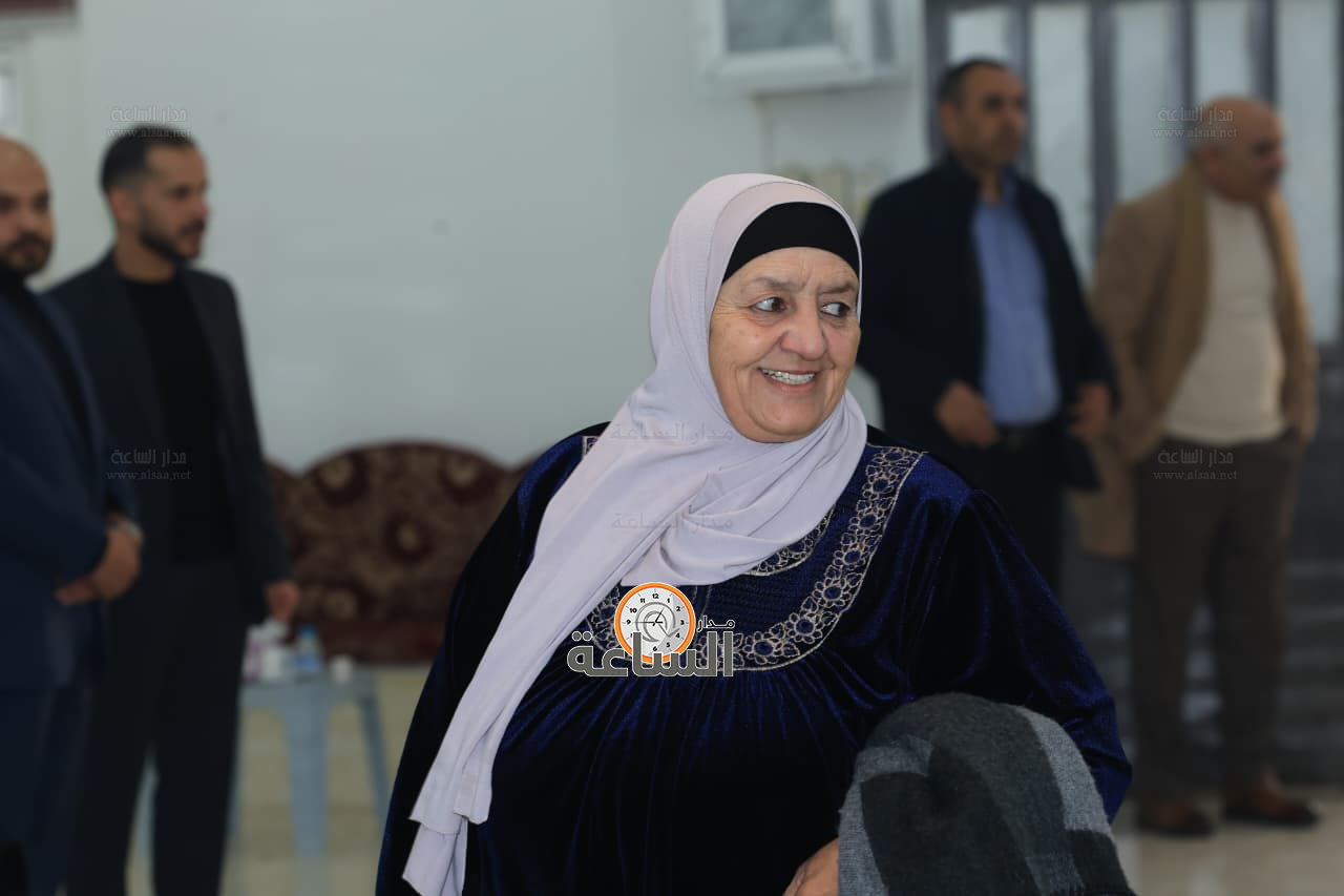 Madar Al-Saa Images 0.6812389407397184