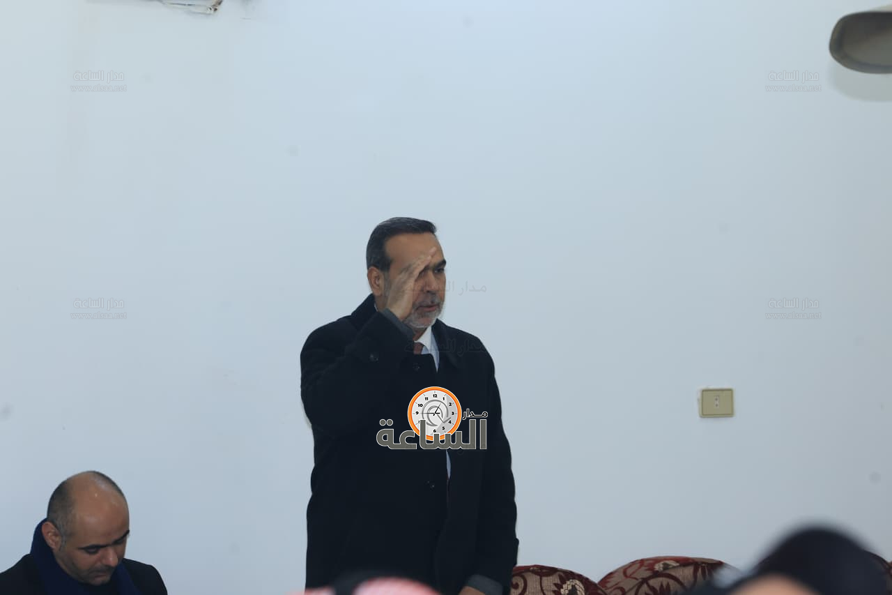 Madar Al-Saa Images 0.3778356519167366