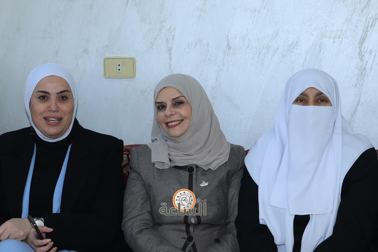 Madar Al-Saa Images 0.9015286323759969