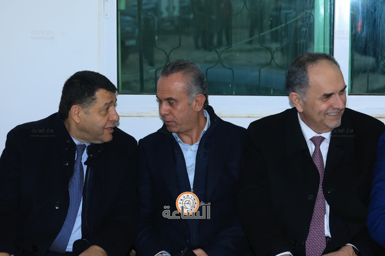 Madar Al-Saa Images 0.4369468551805813