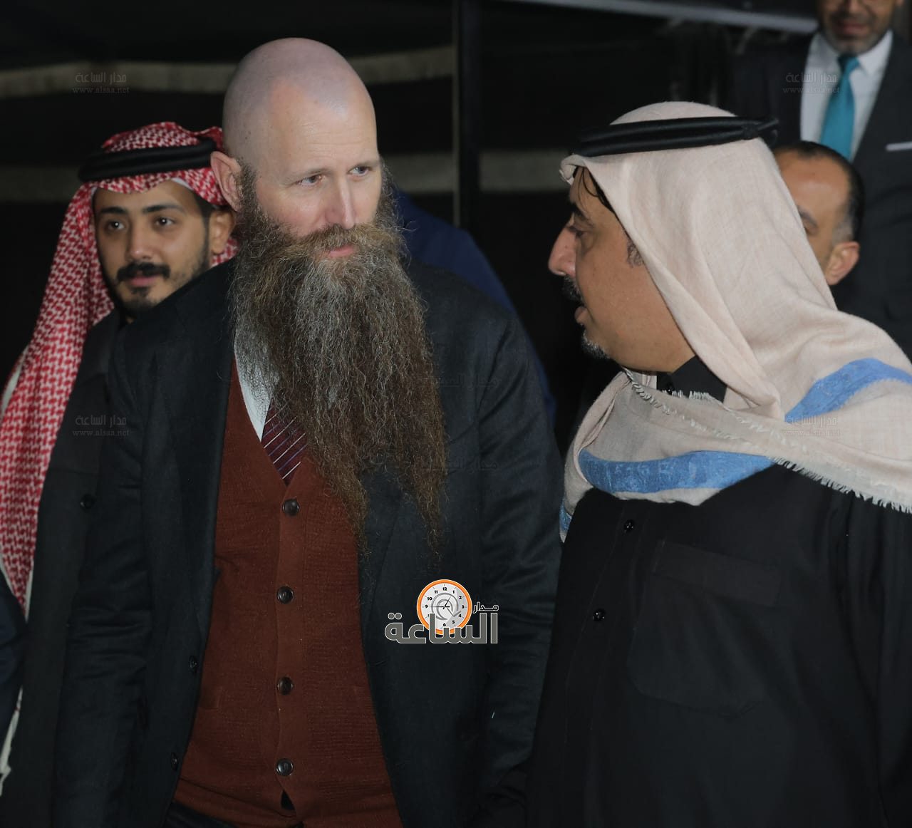 Madar Al-Saa Images 0.3917656569593675