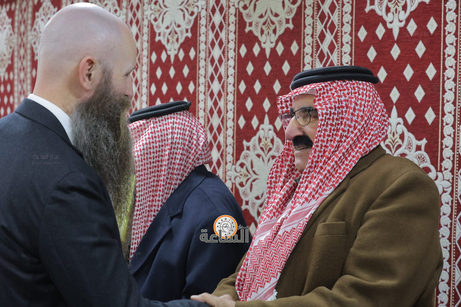 Madar Al-Saa Images 0.3381527689582131