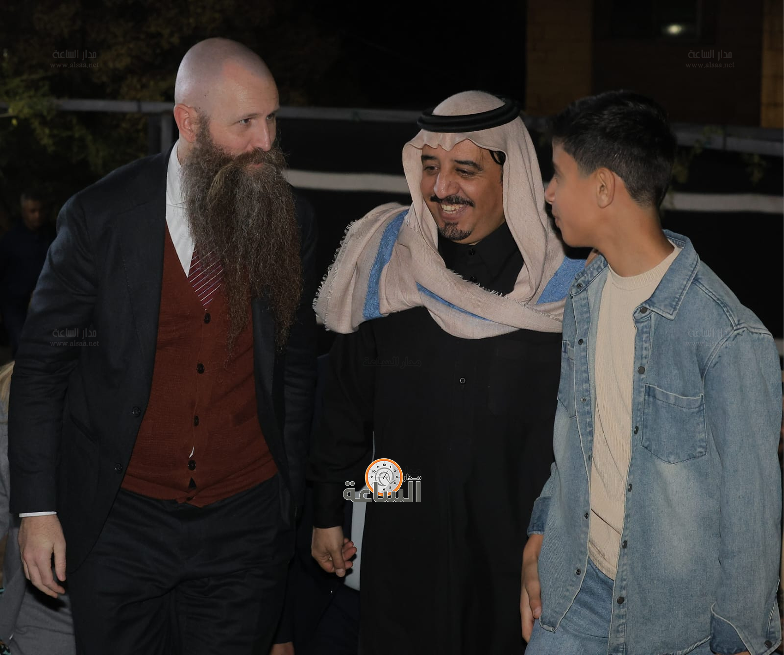 Madar Al-Saa Images 0.4963248540002181