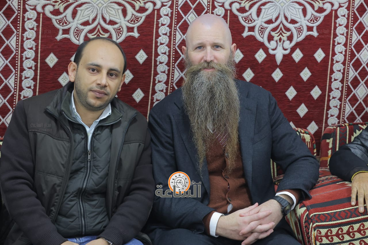 Madar Al-Saa Images 0.9432500313520452