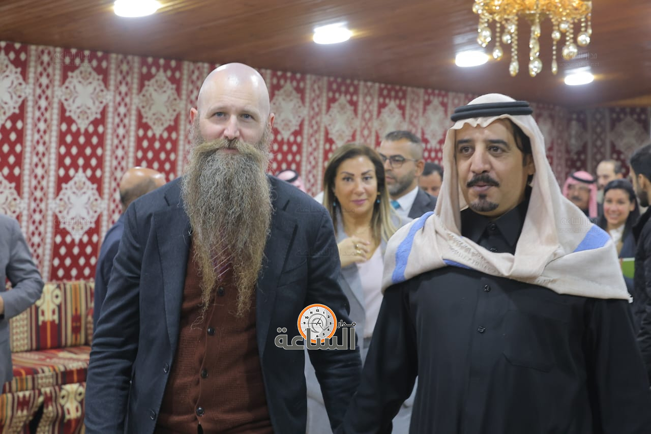 Madar Al-Saa Images 0.44195340277830464