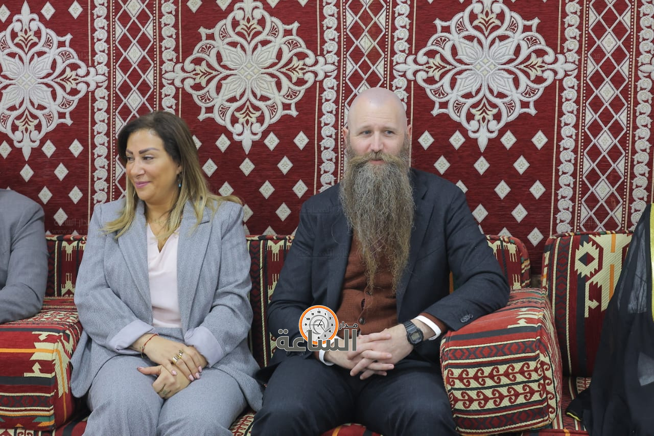 Madar Al-Saa Images 0.700044025370506