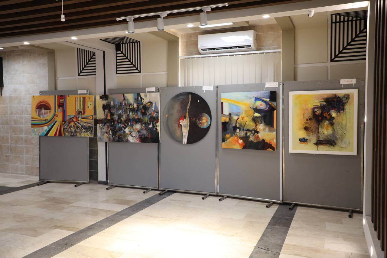 Madar Al-Saa Images 0.023499297513804418