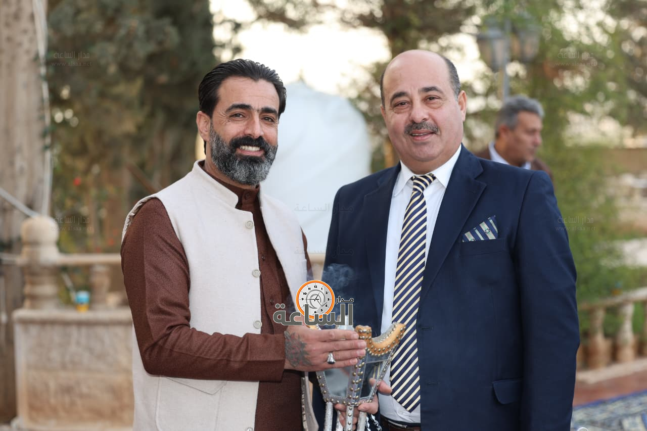 Madar Al-Saa Images 0.6858285657330712