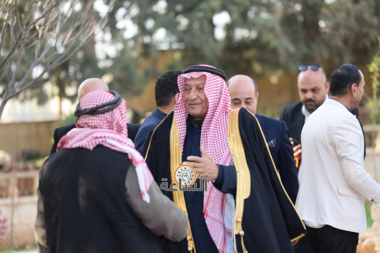 Madar Al-Saa Images 0.16129007873001755