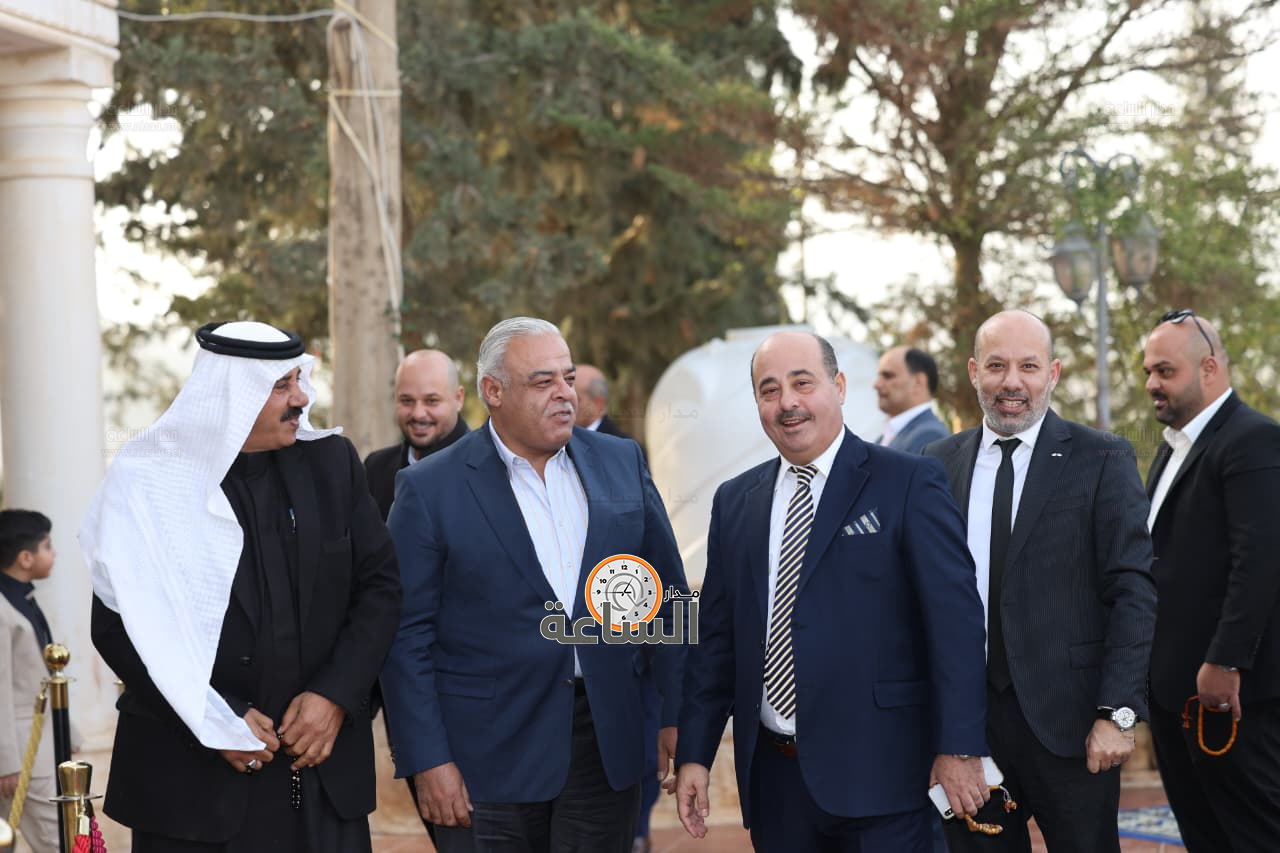 Madar Al-Saa Images 0.7023613362054361