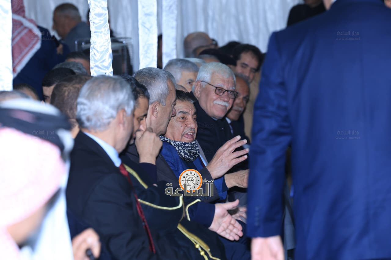 Madar Al-Saa Images 0.7435993773631201