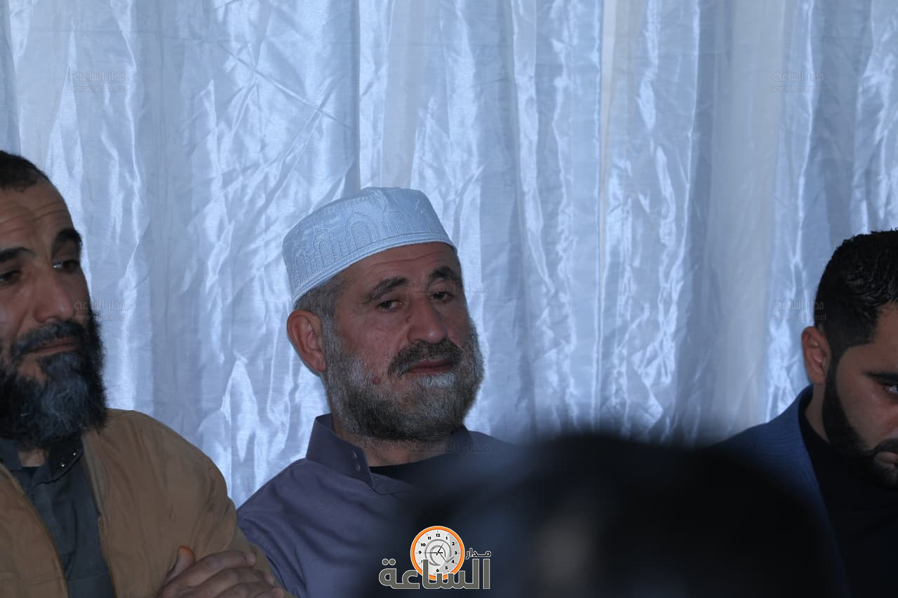 Madar Al-Saa Images 0.4326291819974515