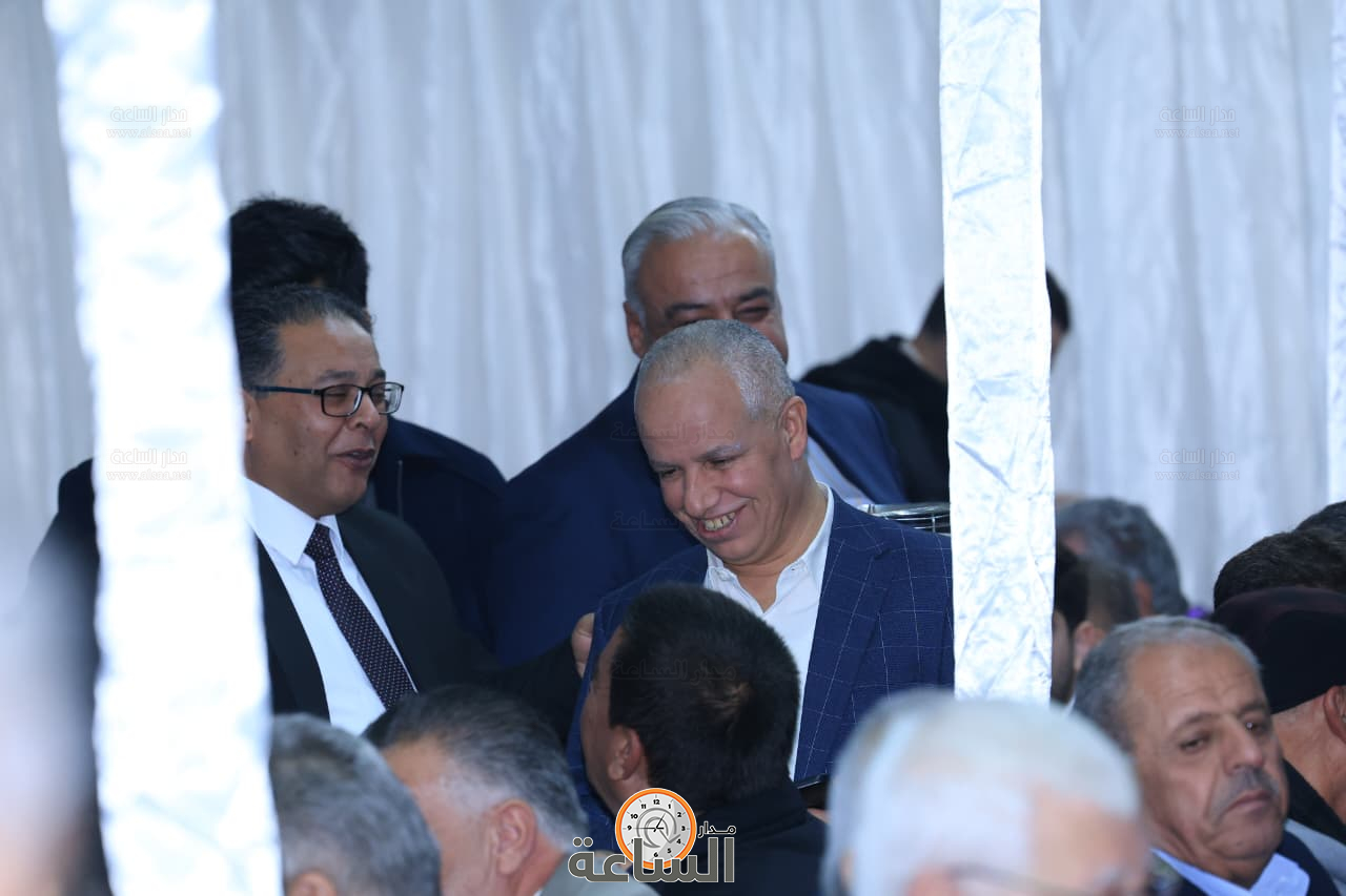 Madar Al-Saa Images 0.44709675436842267