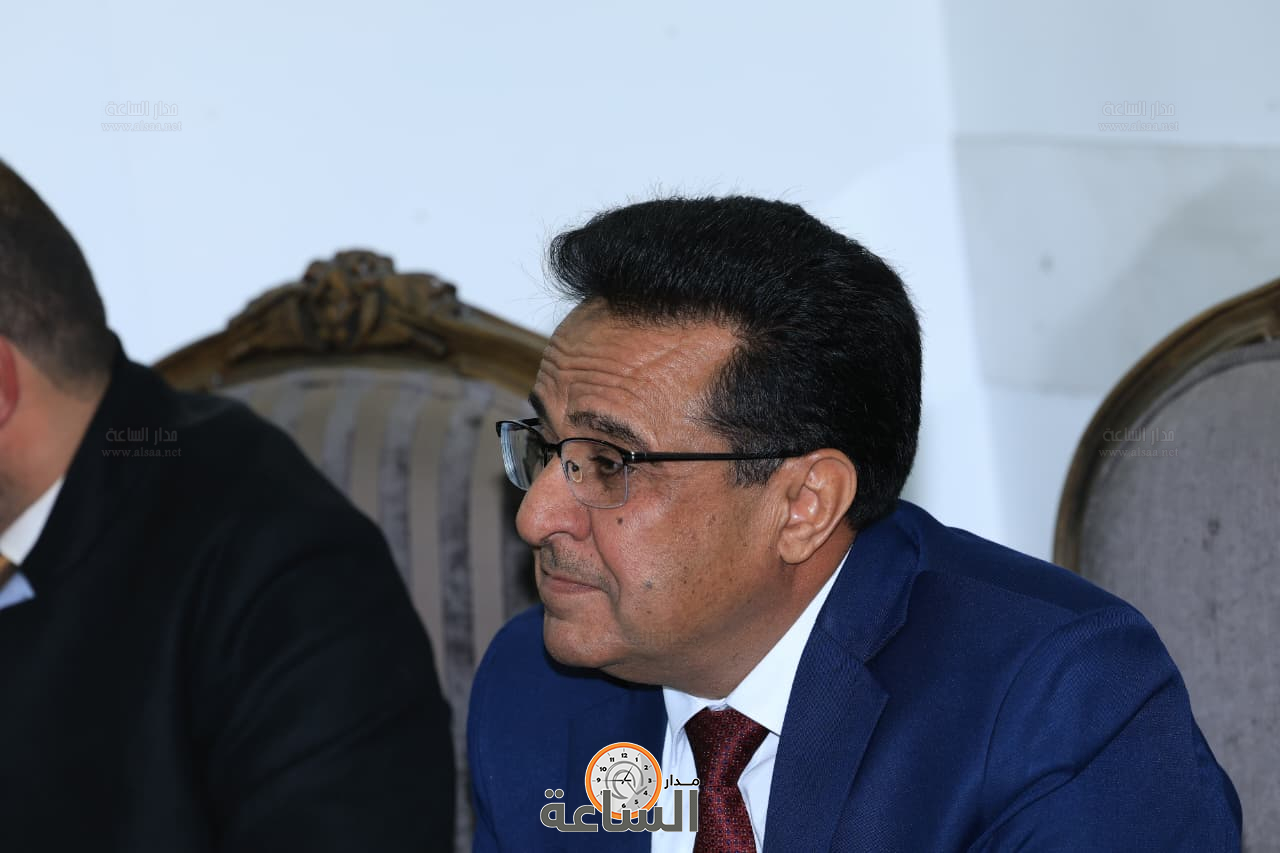 Madar Al-Saa Images 0.21919575719462647