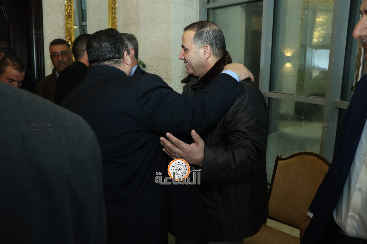 Madar Al-Saa Images 0.9404364993041119