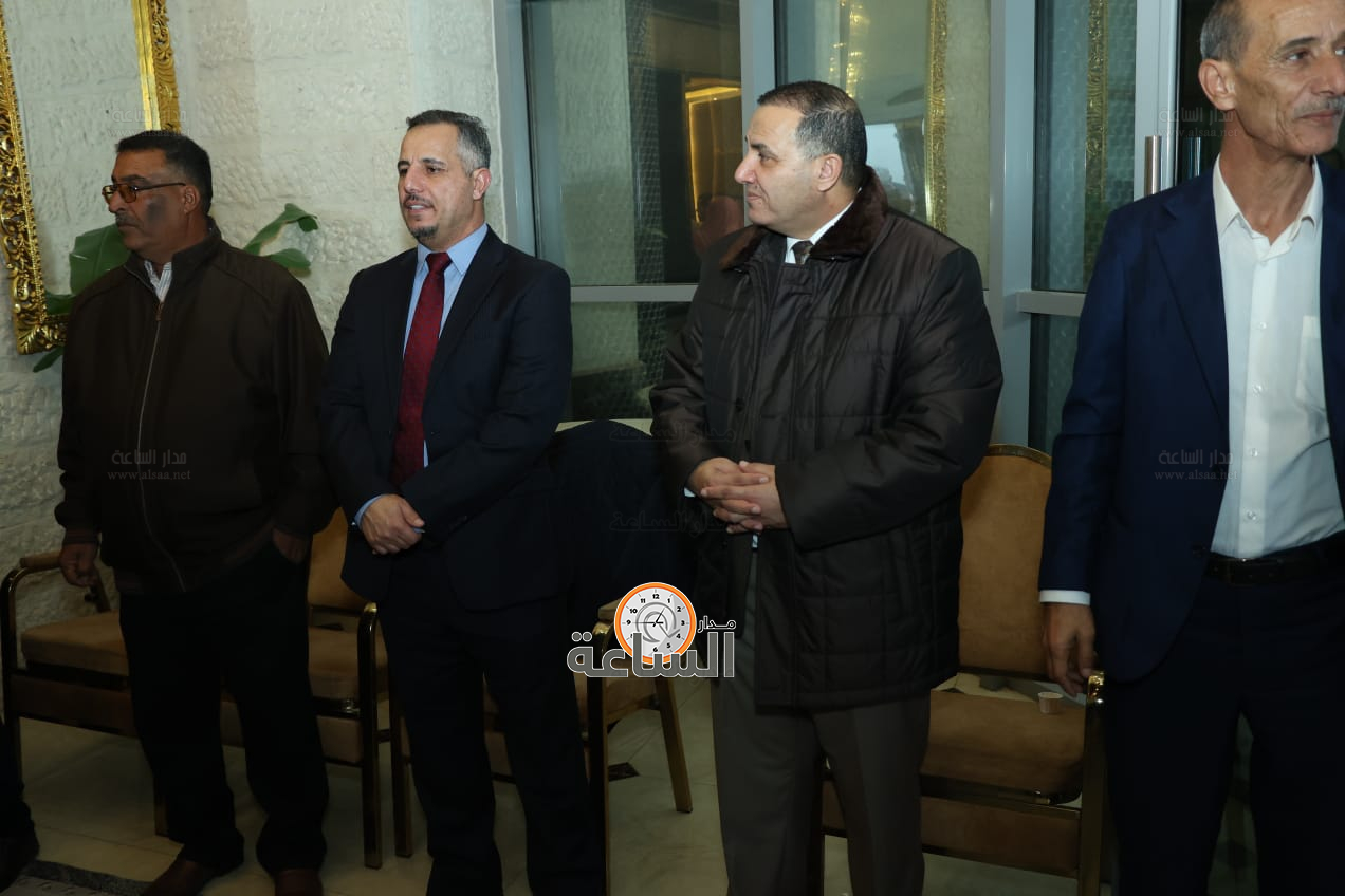 Madar Al-Saa Images 0.9978532296043325