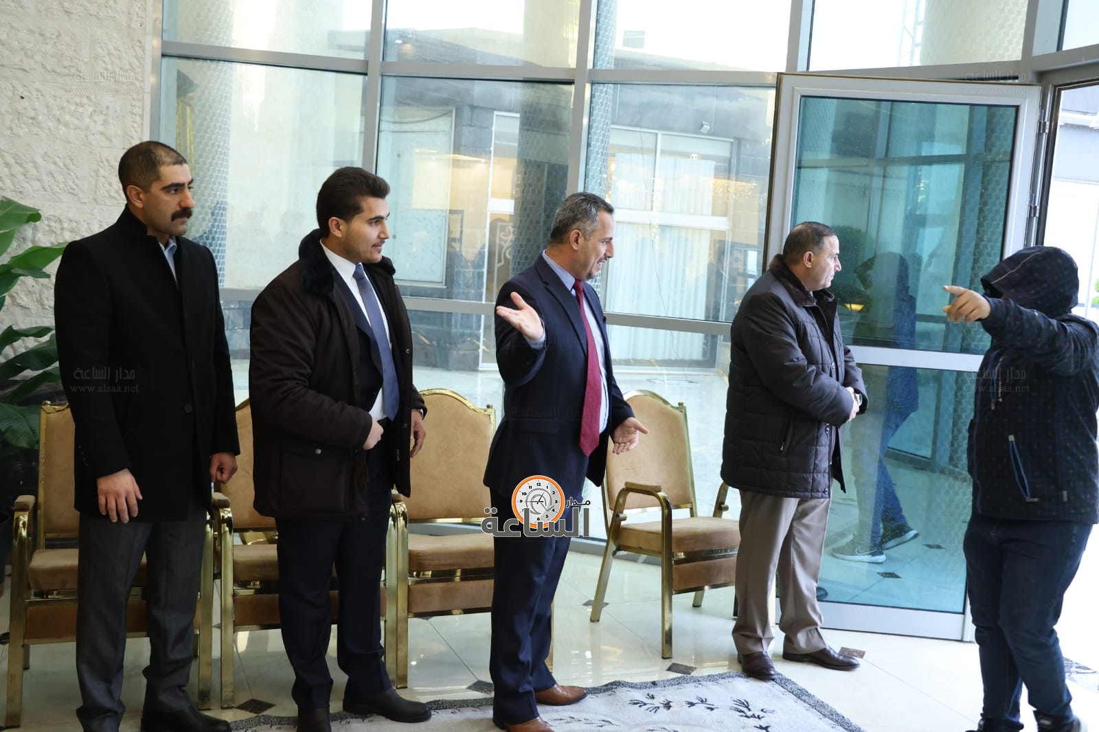 Madar Al-Saa Images 0.7911347712603076