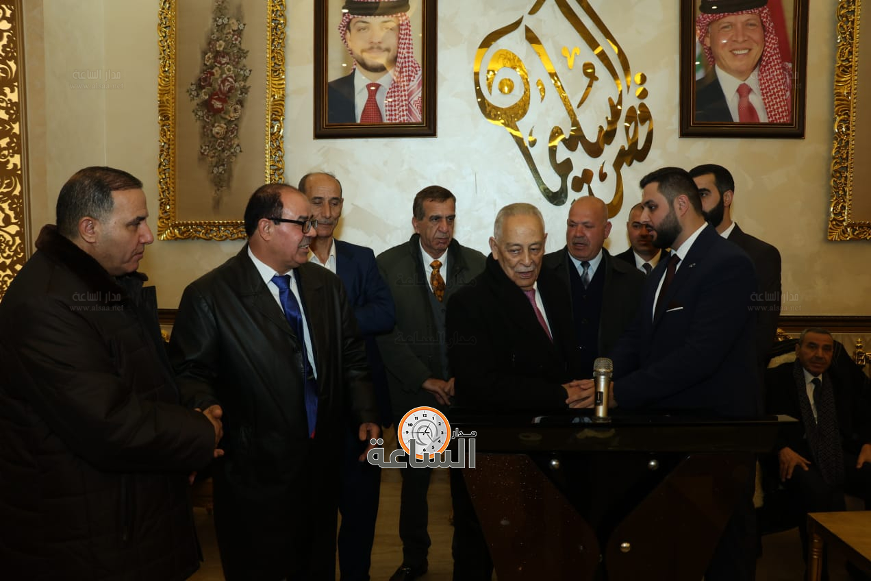 Madar Al-Saa Images 0.6403578058518951