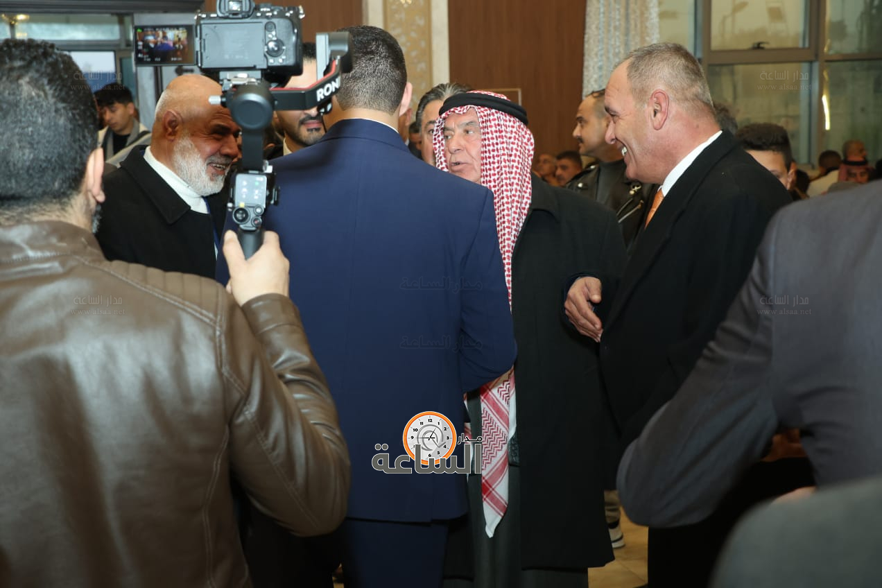 Madar Al-Saa Images 0.1891575522002361