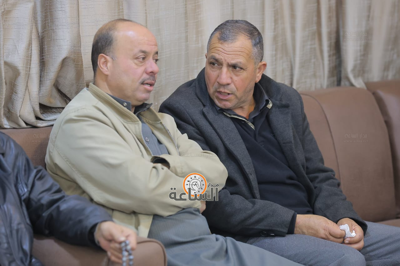 Madar Al-Saa Images 0.9894335499838915