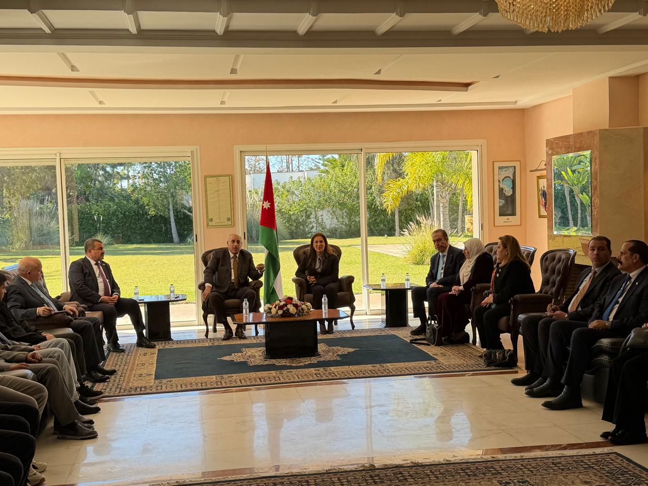 Madar Al-Saa Images 0.2785251138645012