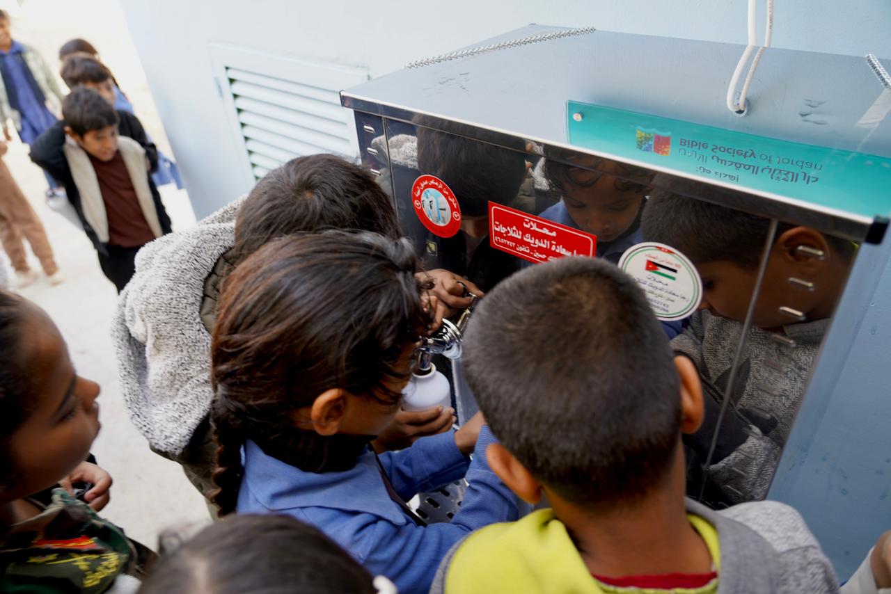 Madar Al-Saa Images 0.9717293296921994