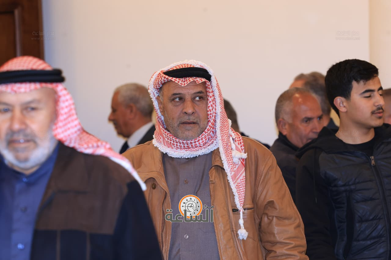 Madar Al-Saa Images 0.44434170283800134