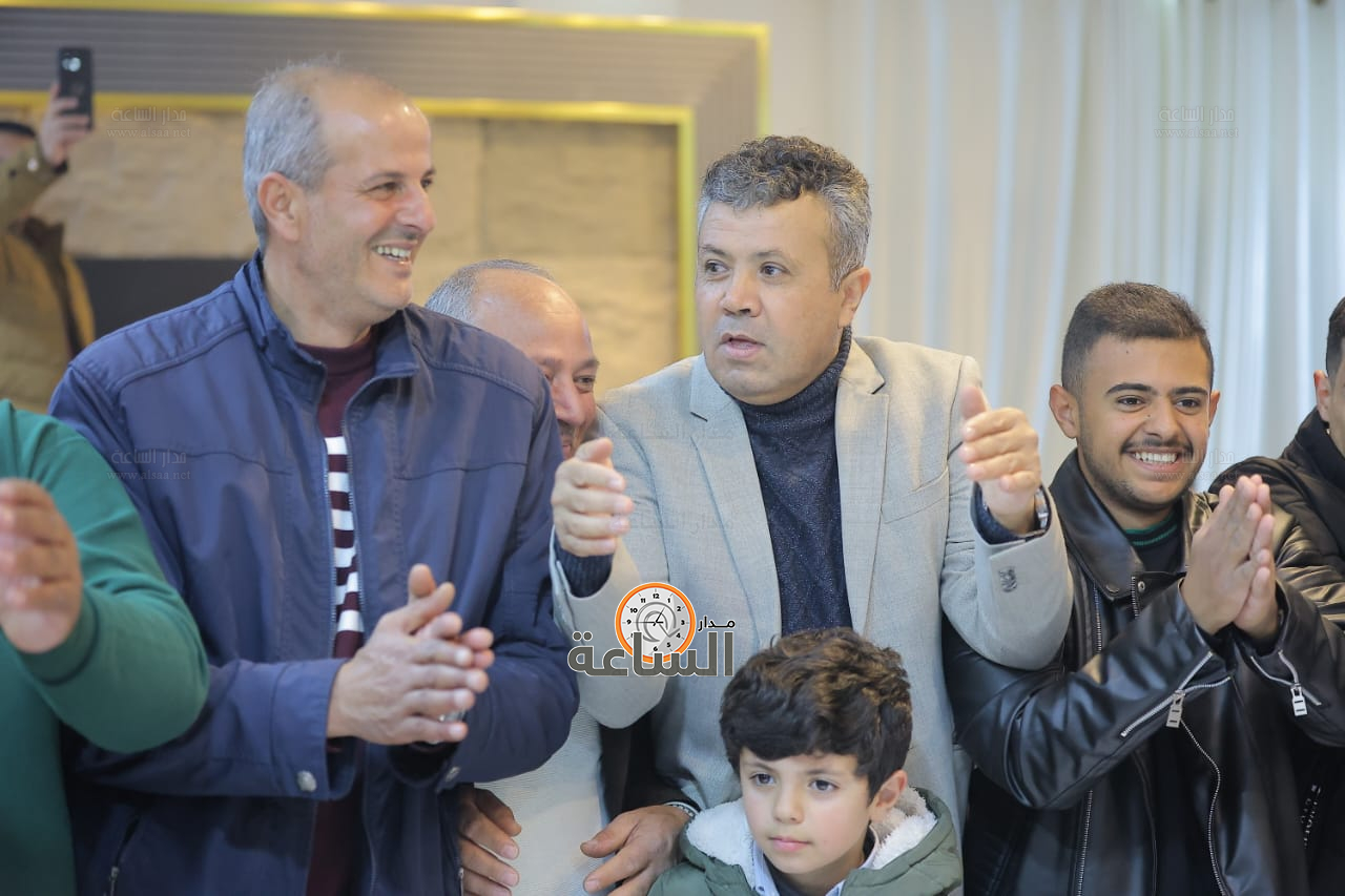 Madar Al-Saa Images 0.8724317405302715