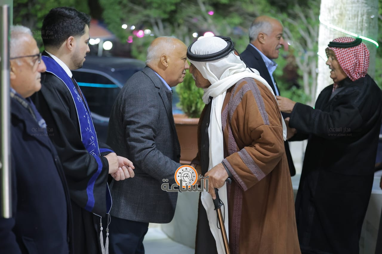 Madar Al-Saa Images 0.9235357412466161