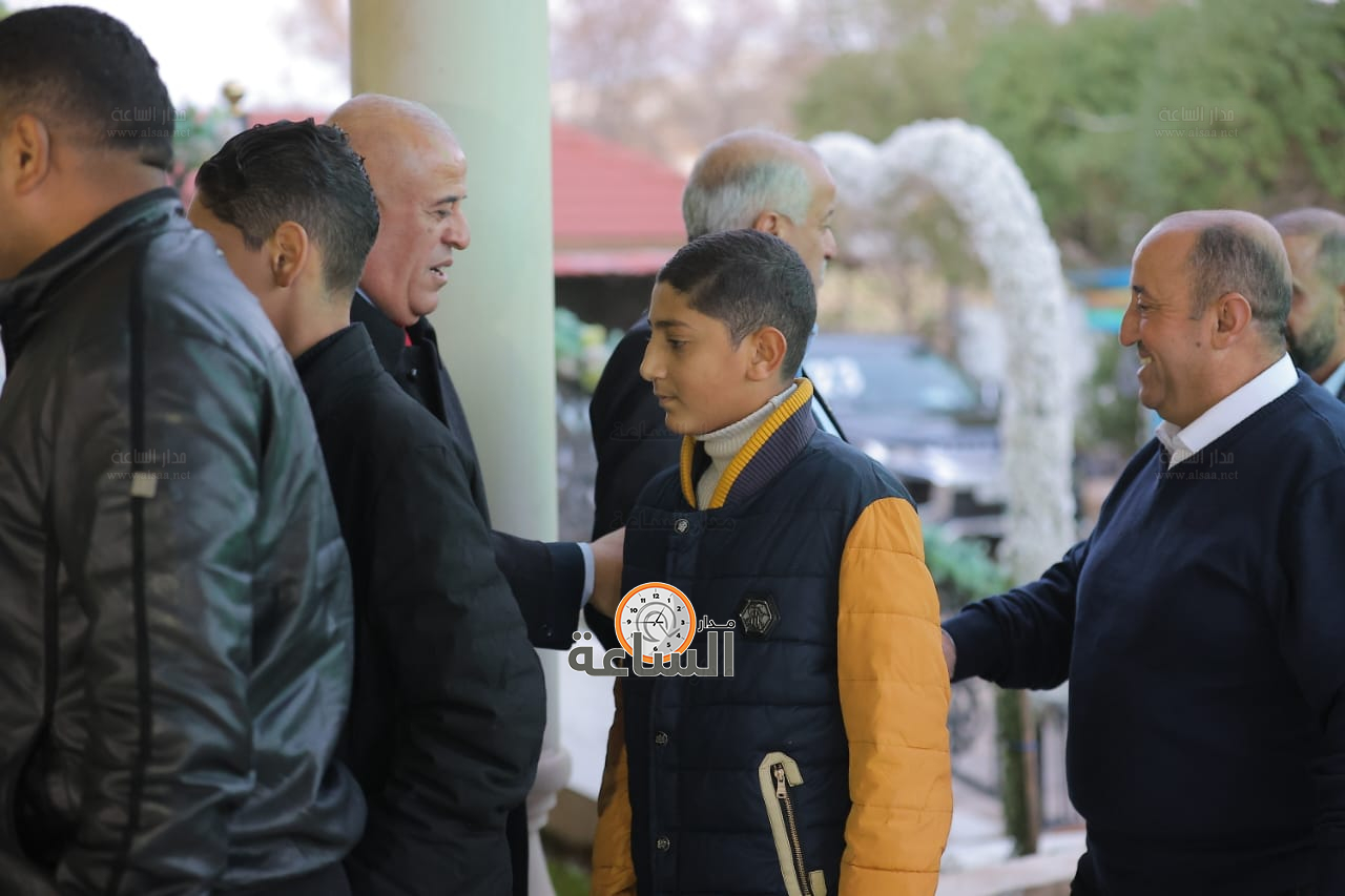 Madar Al-Saa Images 0.3657225264941165