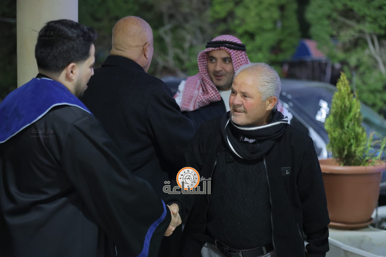 Madar Al-Saa Images 0.541368673590883