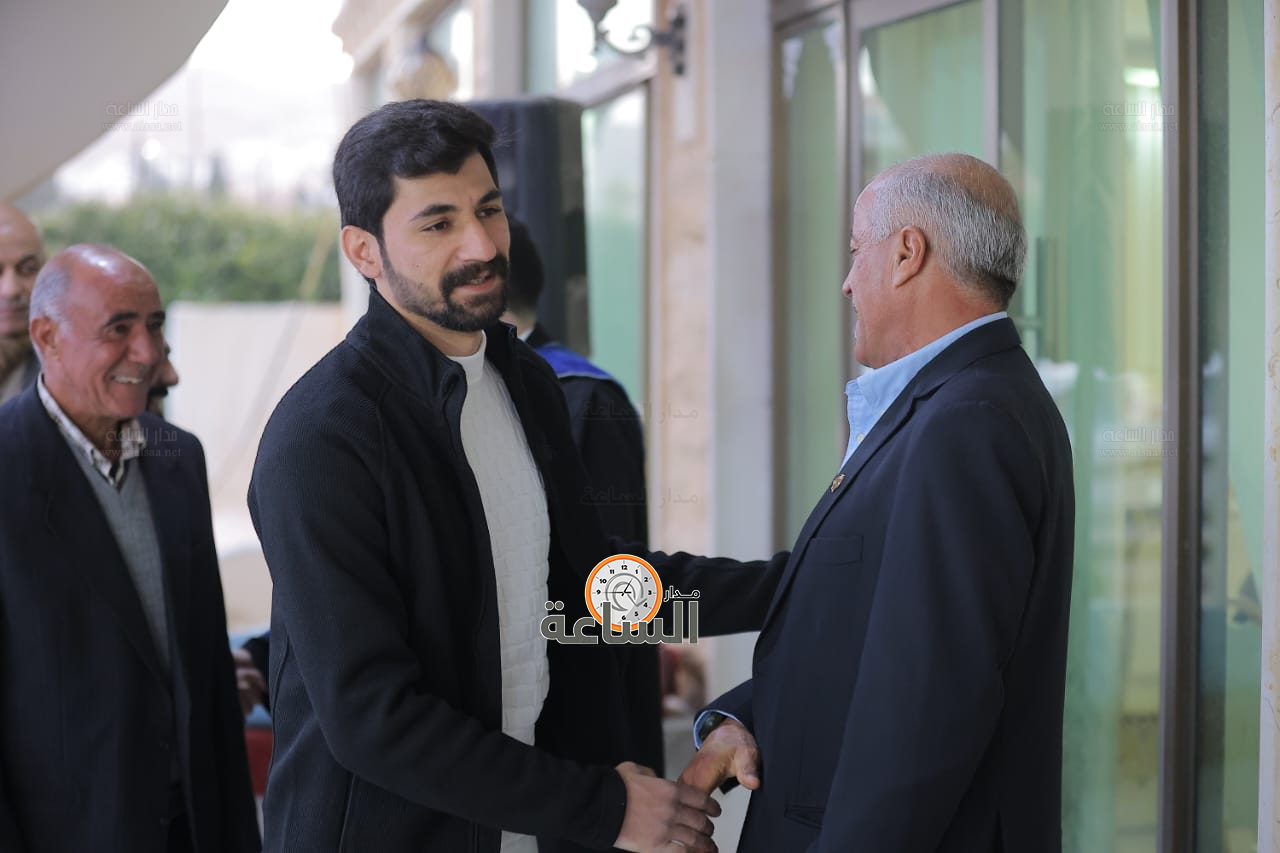 Madar Al-Saa Images 0.6312356861484821