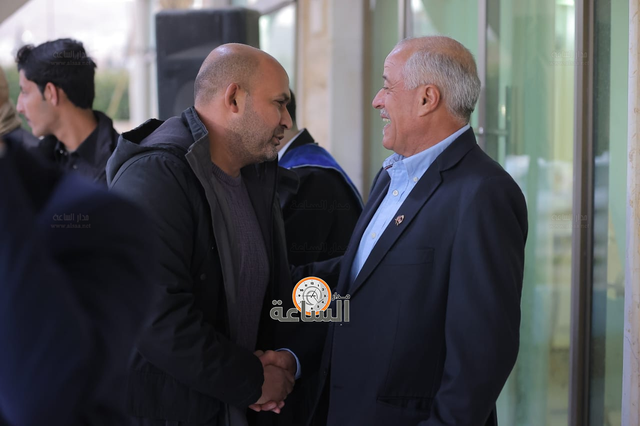 Madar Al-Saa Images 0.1660174763914517