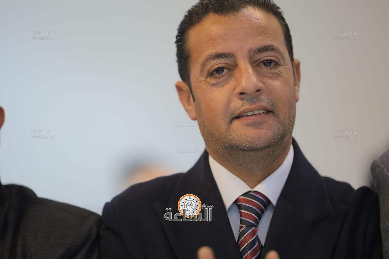 Madar Al-Saa Images 0.022778382305794875