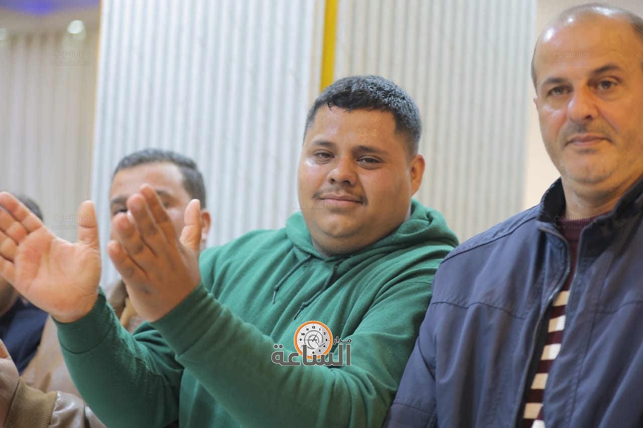 Madar Al-Saa Images 0.544709303834916