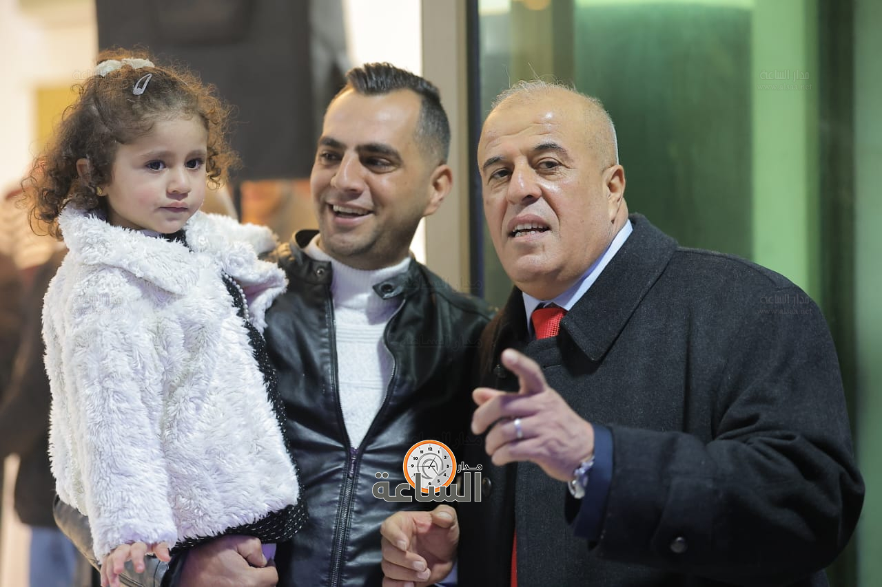 Madar Al-Saa Images 0.49375757889084193