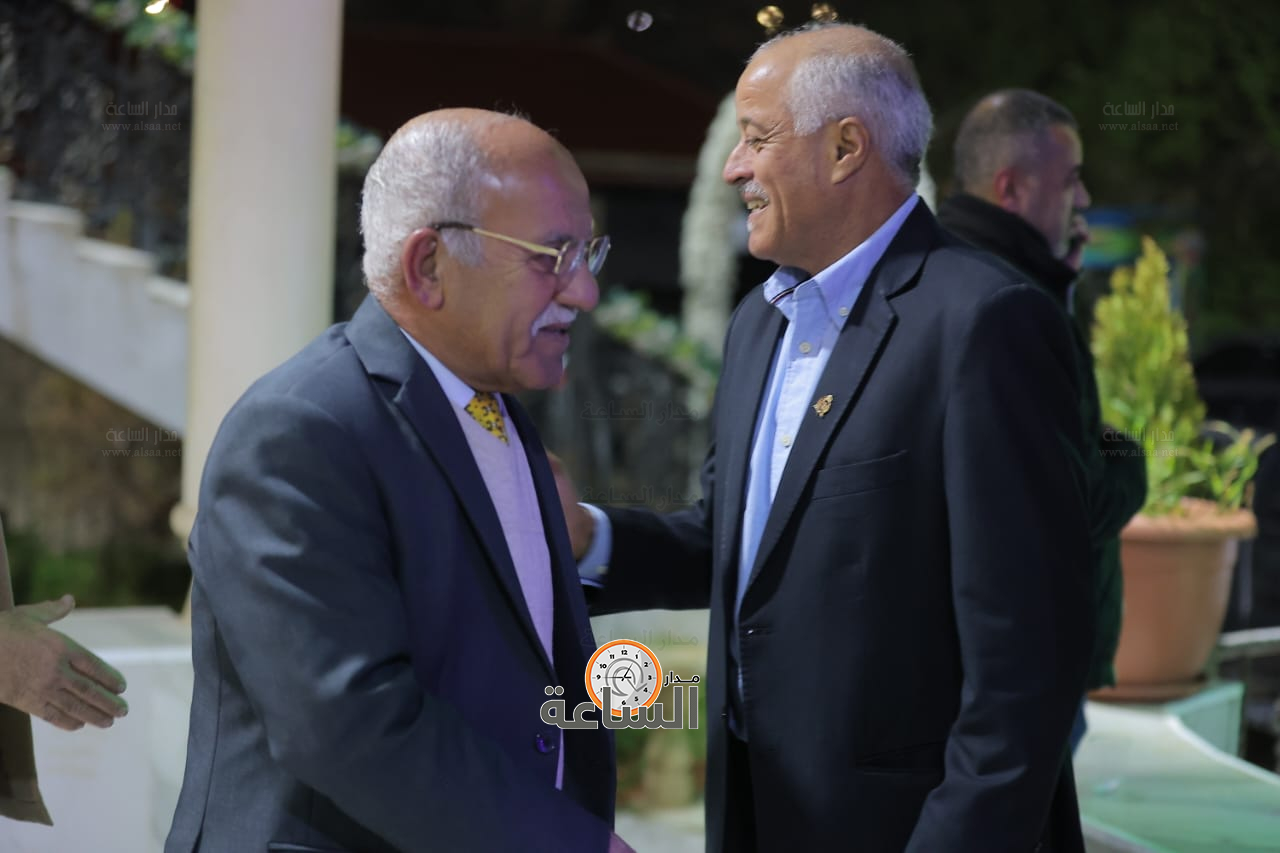 Madar Al-Saa Images 0.2932150090018024