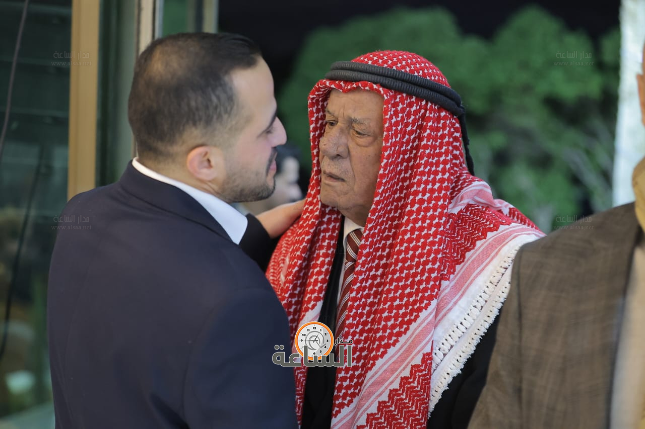 Madar Al-Saa Images 0.8340428150637346