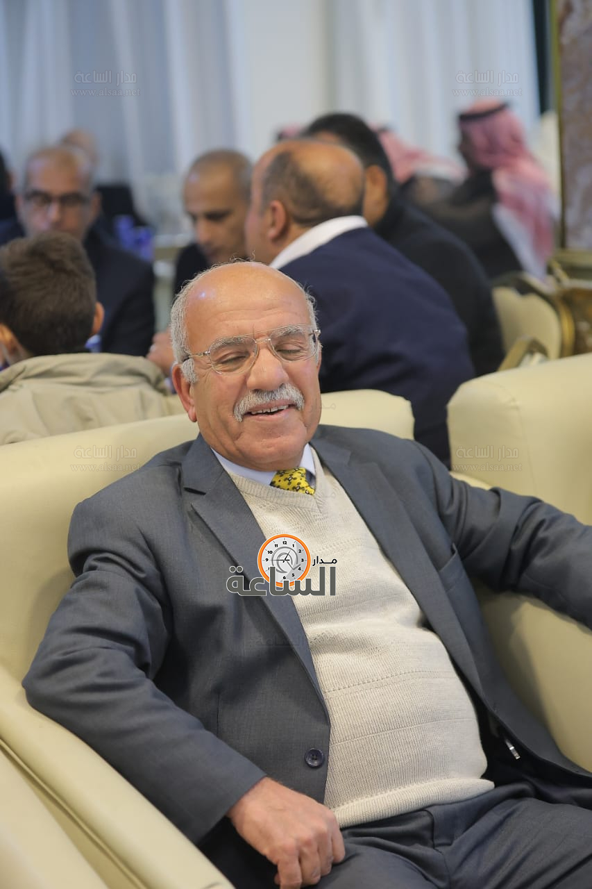 Madar Al-Saa Images 0.22472571505746075