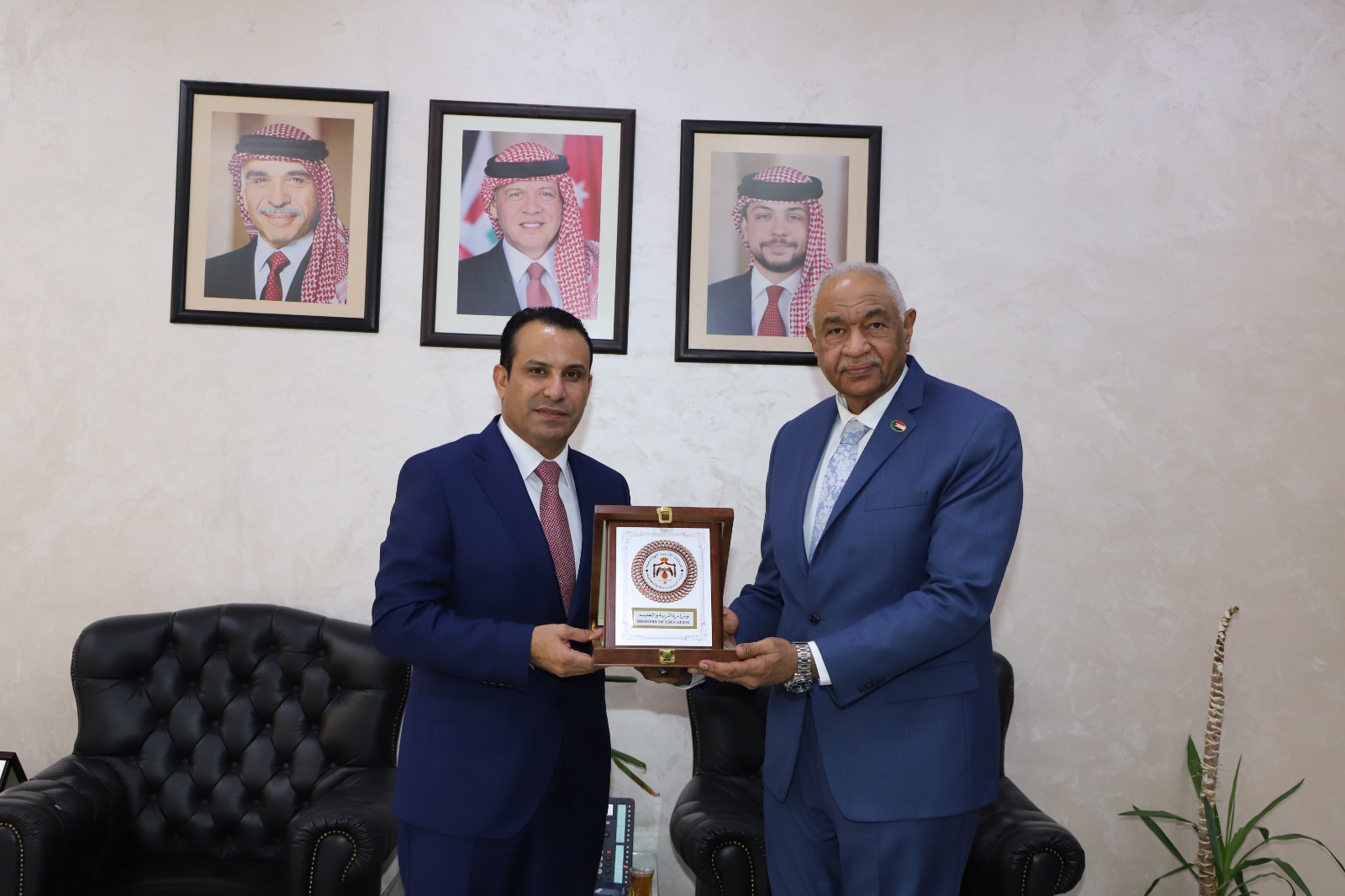 Madar Al-Saa Images 0.002622203002374035