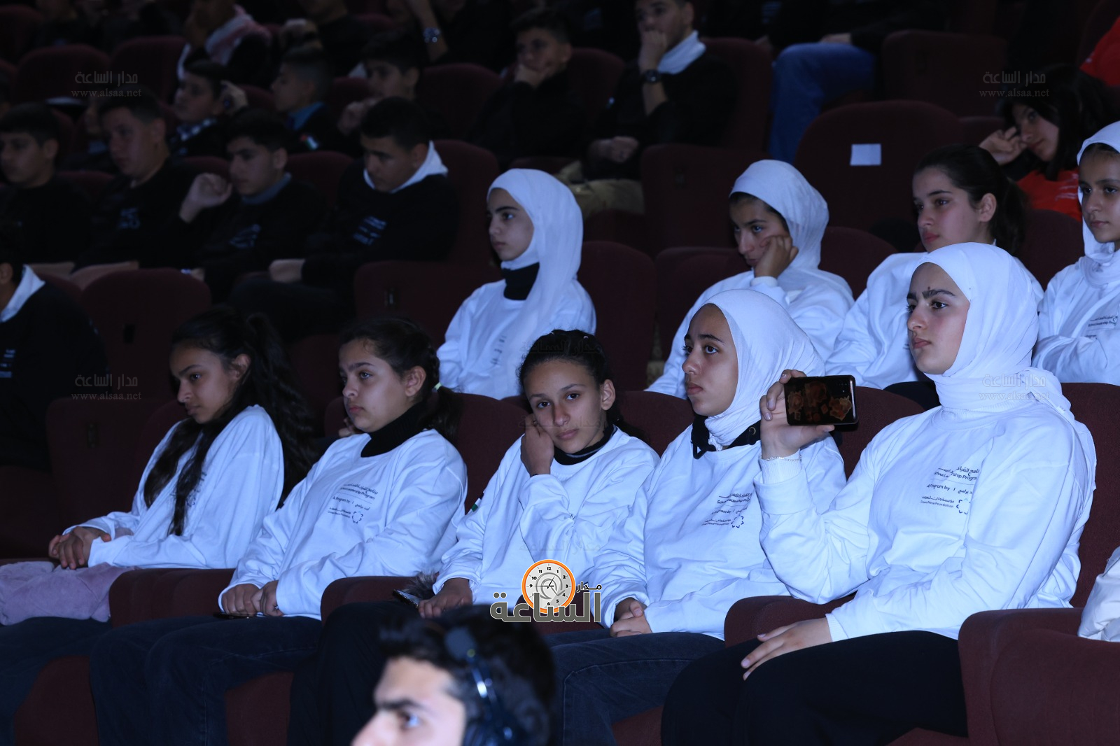 Madar Al-Saa Images 0.8221121680120254