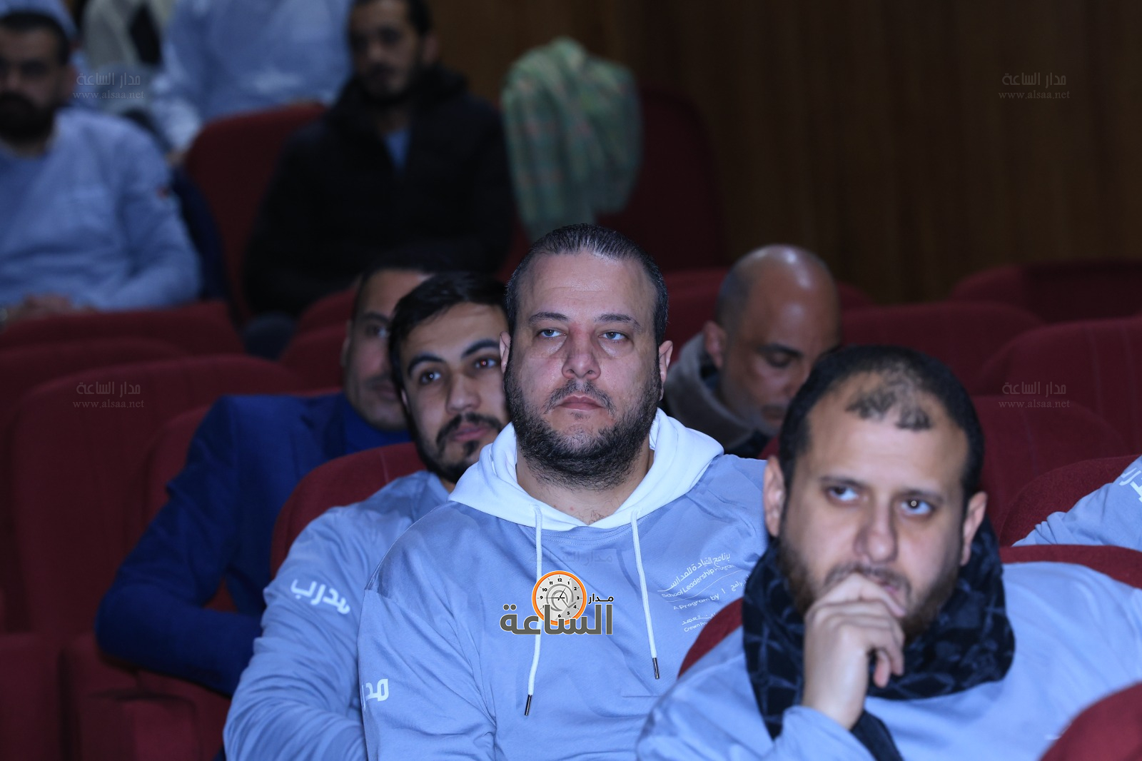 Madar Al-Saa Images 0.51504643602295