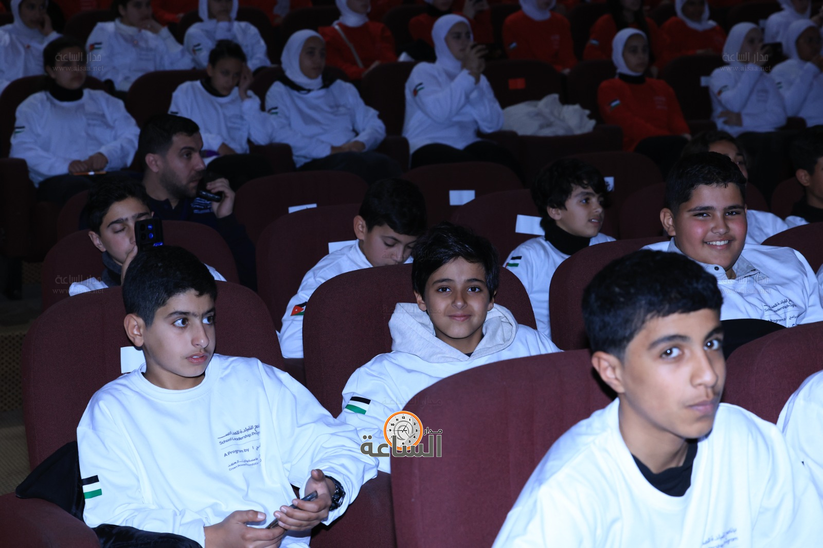 Madar Al-Saa Images 0.905590631474084