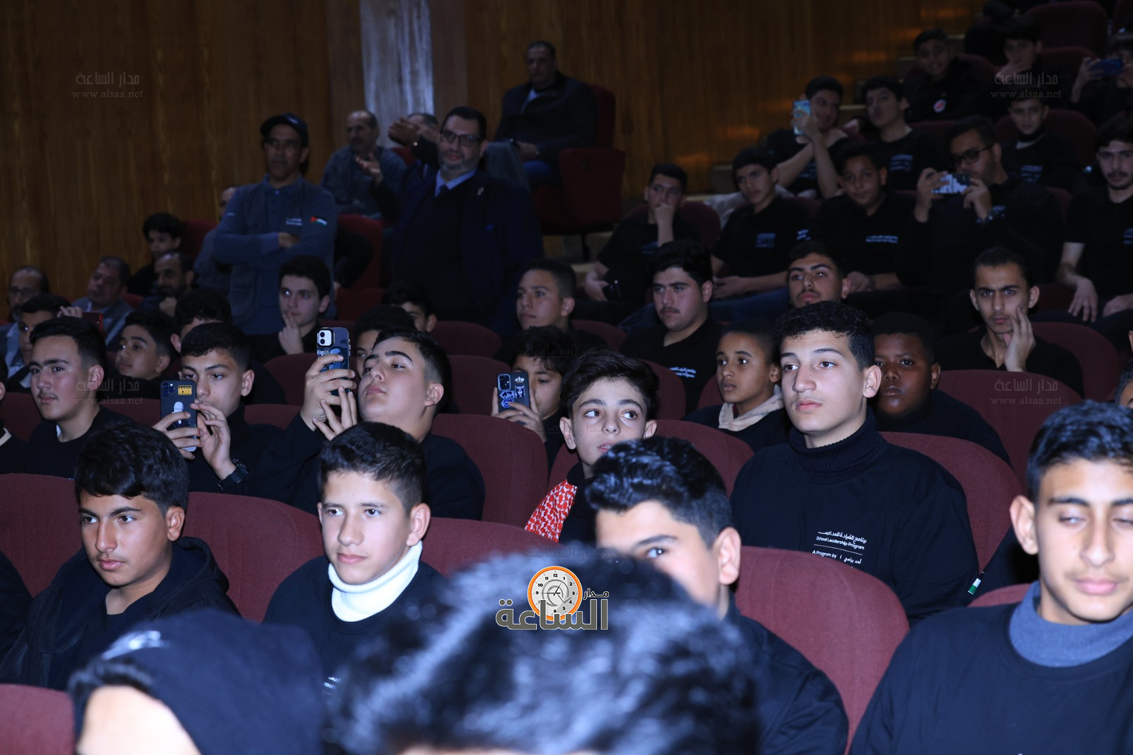 Madar Al-Saa Images 0.9787347240872478