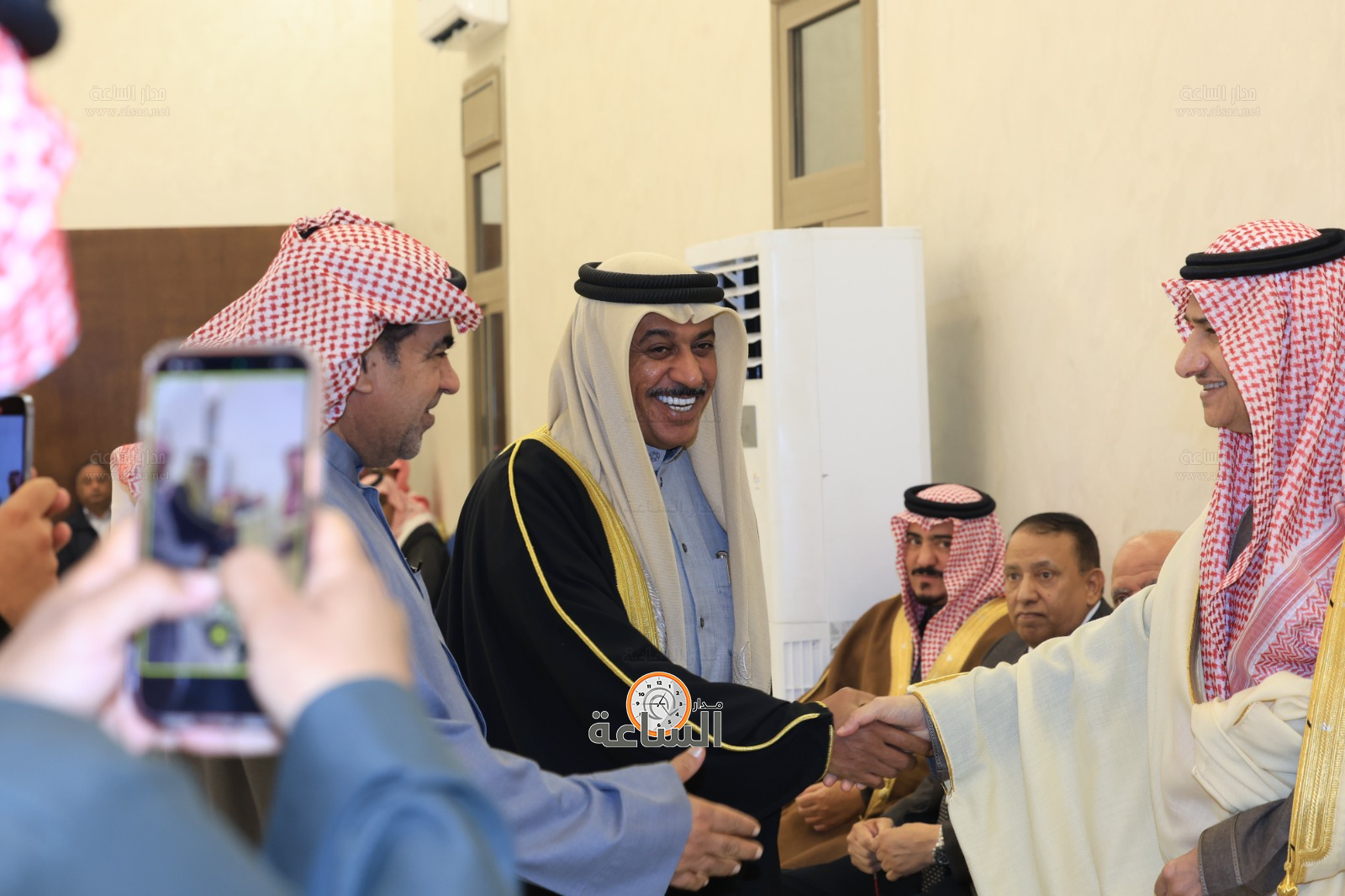 Madar Al-Saa Images 0.9995060763690041