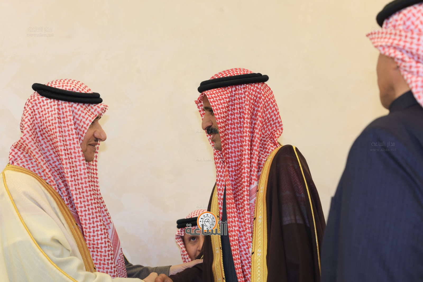 Madar Al-Saa Images 0.7205800892170254