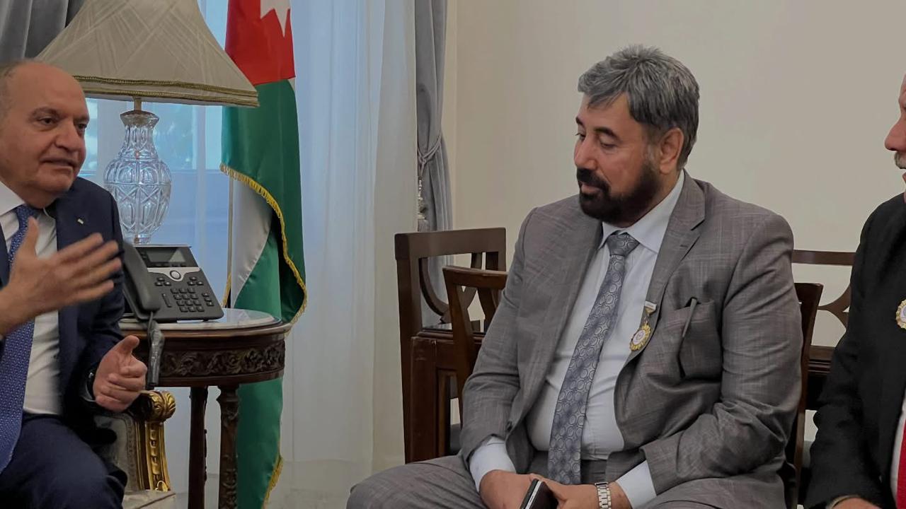 Madar Al-Saa Images 0.07284540109872117