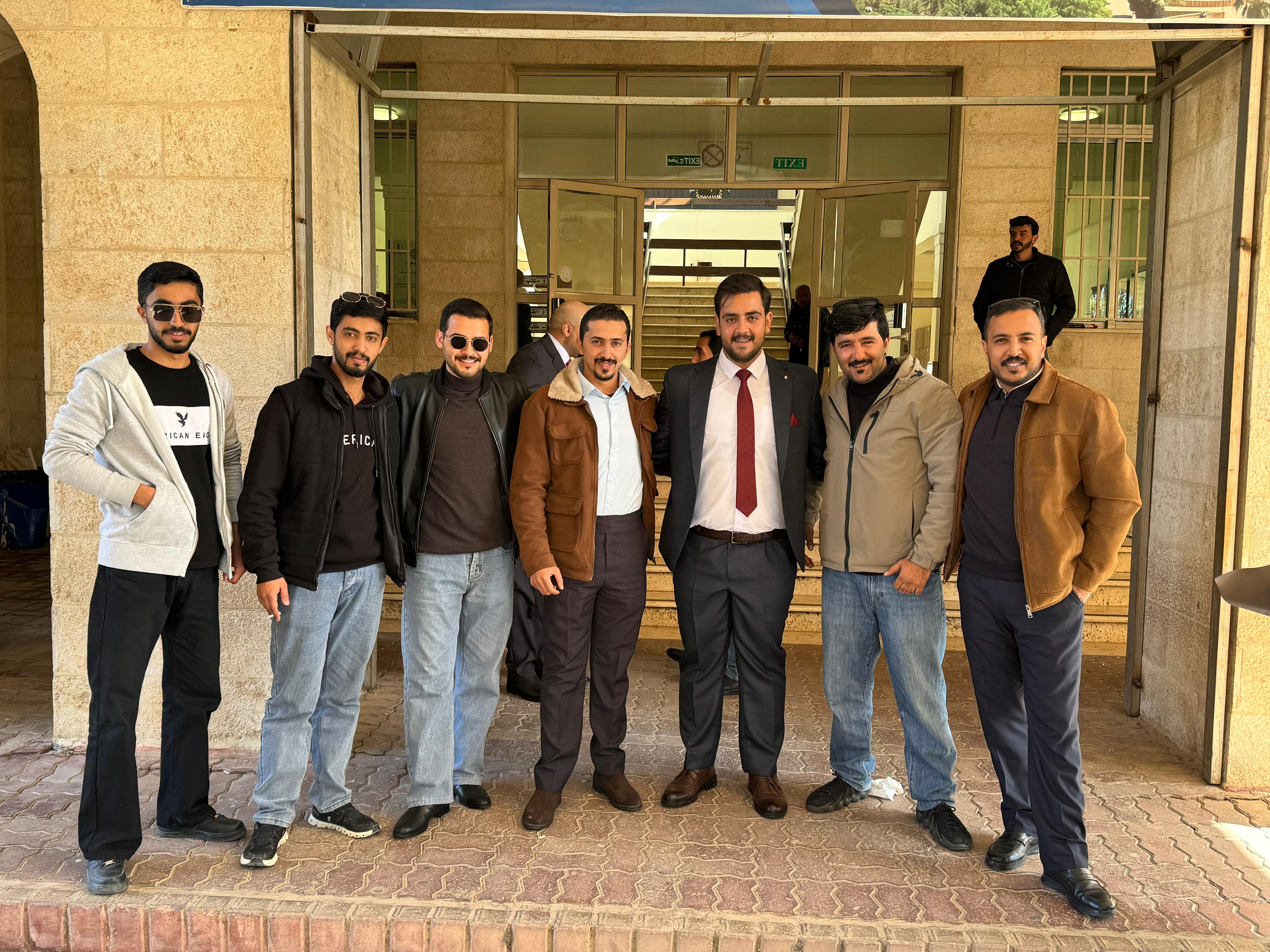 Madar Al-Saa Images 0.3081761860828015