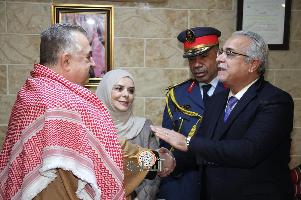 Madar Al-Saa Images 0.9156461847771161