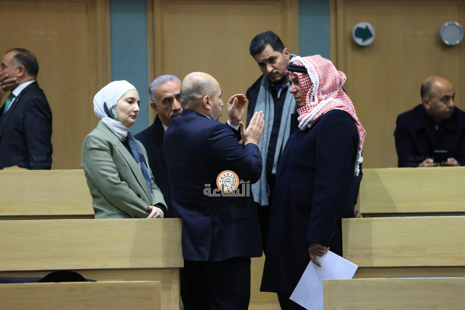 Madar Al-Saa Images 0.36943425150857956